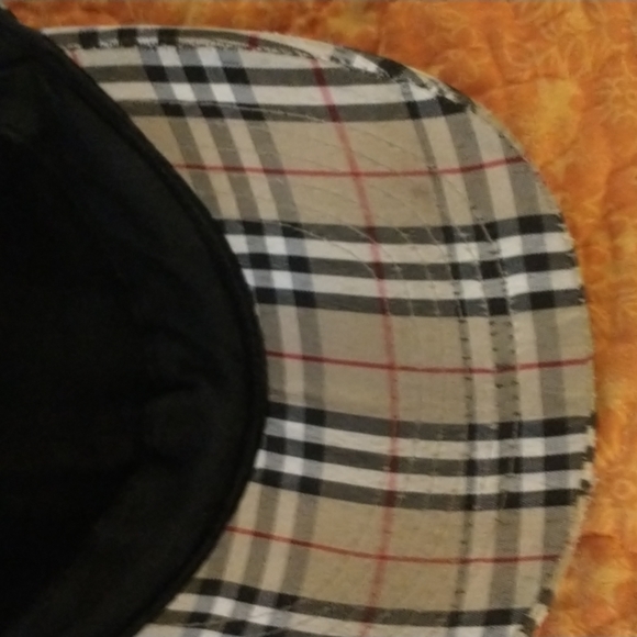 AUTHENTIC  Burberry Cap/ Free Bonus Leggings. - Picture 10 of 16